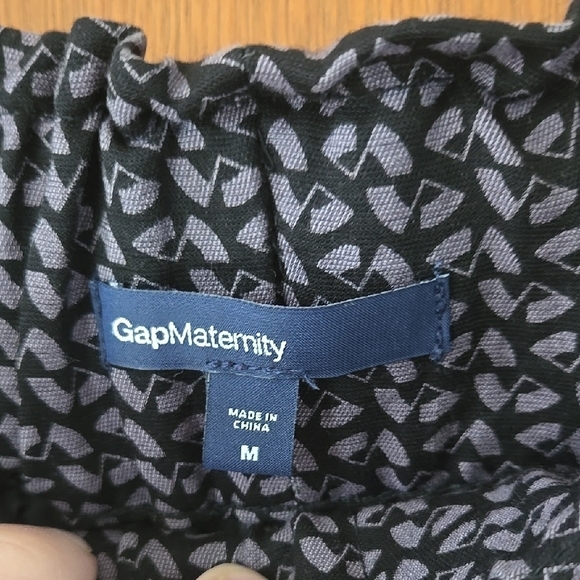 The Gap Maturnity Size Medium Elegant Black Patterned Skirt - Picture 2 of 4